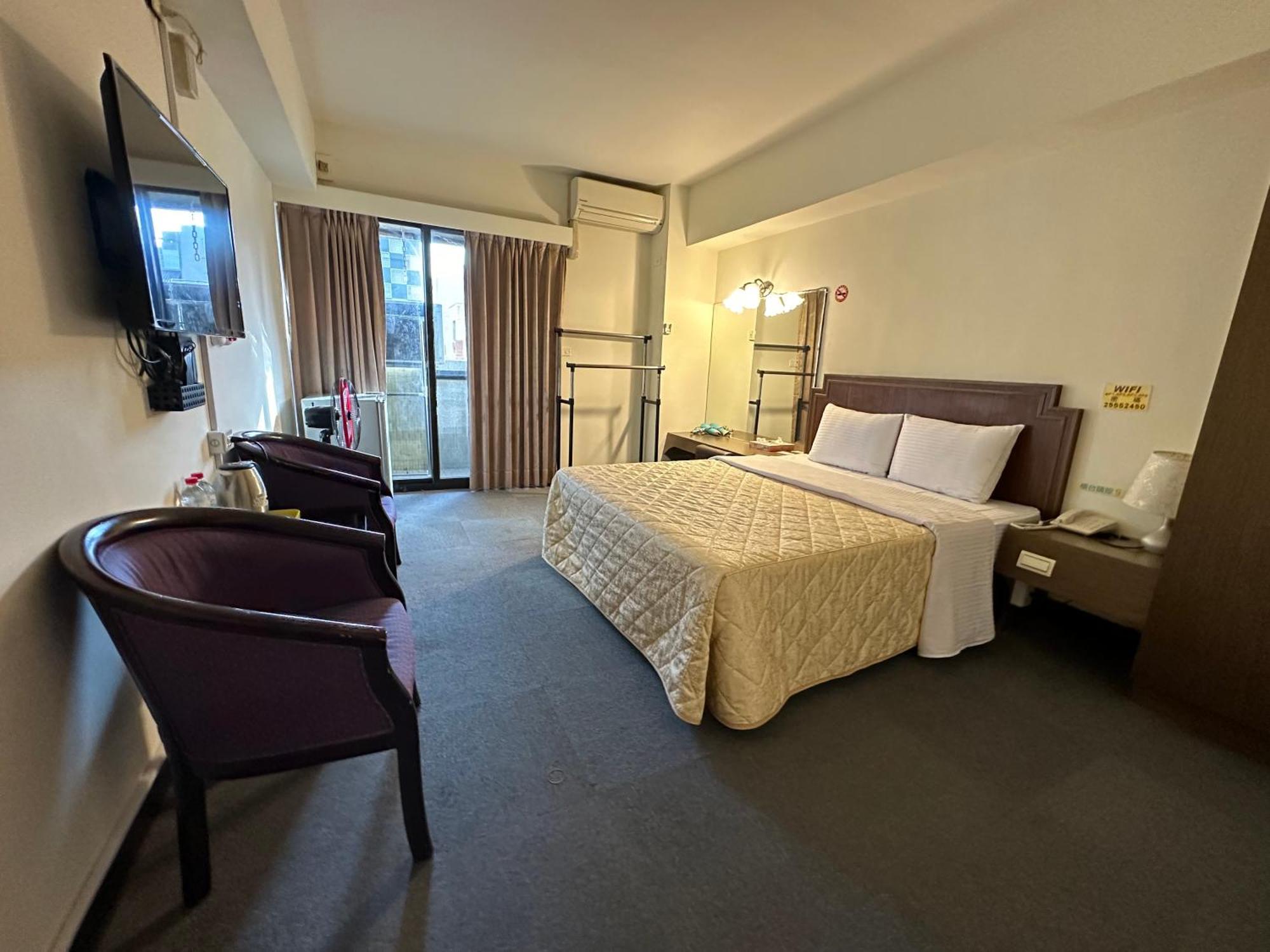 千慧商務旅館 臺北 外观 照片